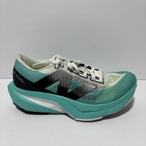 New Balance Women’s FuelCell Rebel v4 Running Shoes Green Black, Size 5 M - Picture 1 of 7